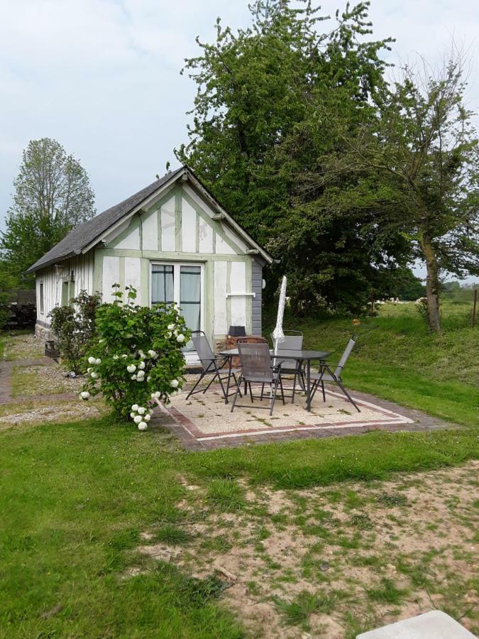 La Petite Maison Verte Triqueville Eksteriør billede